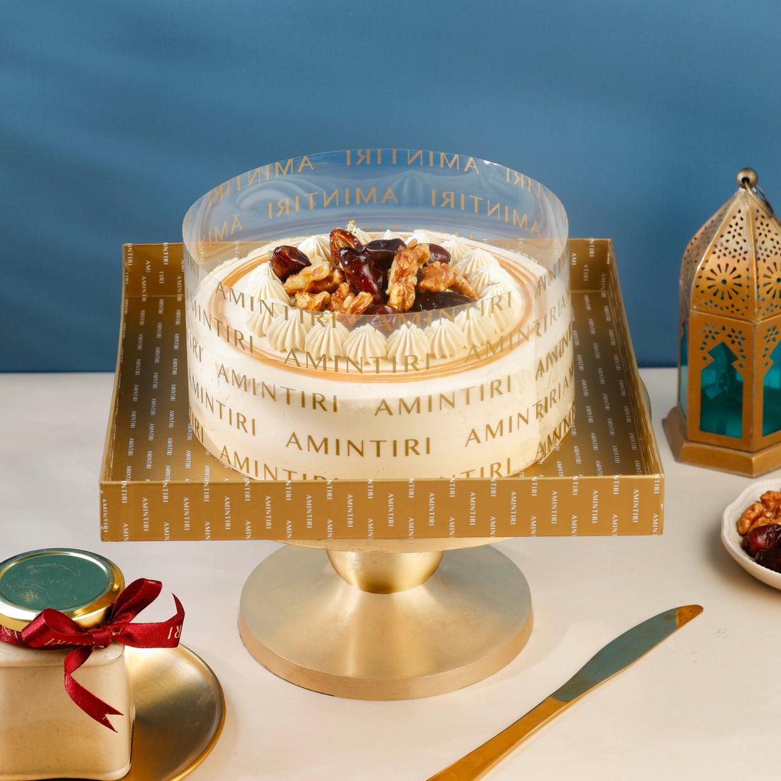 Dates and Walnut Pull up cake