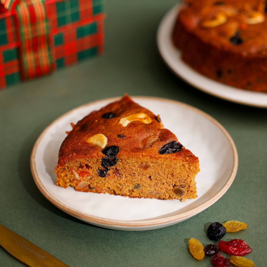 The Classic Round Plum Cake